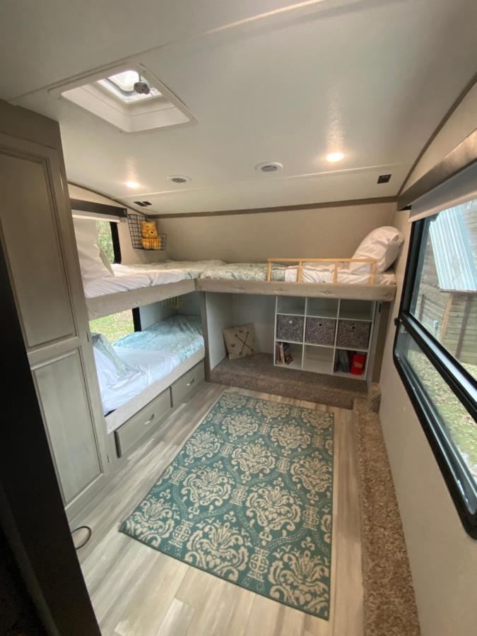 Cozy Rv Experience W/Pool+Spa Near Lake Conroe Willis エクステリア 写真